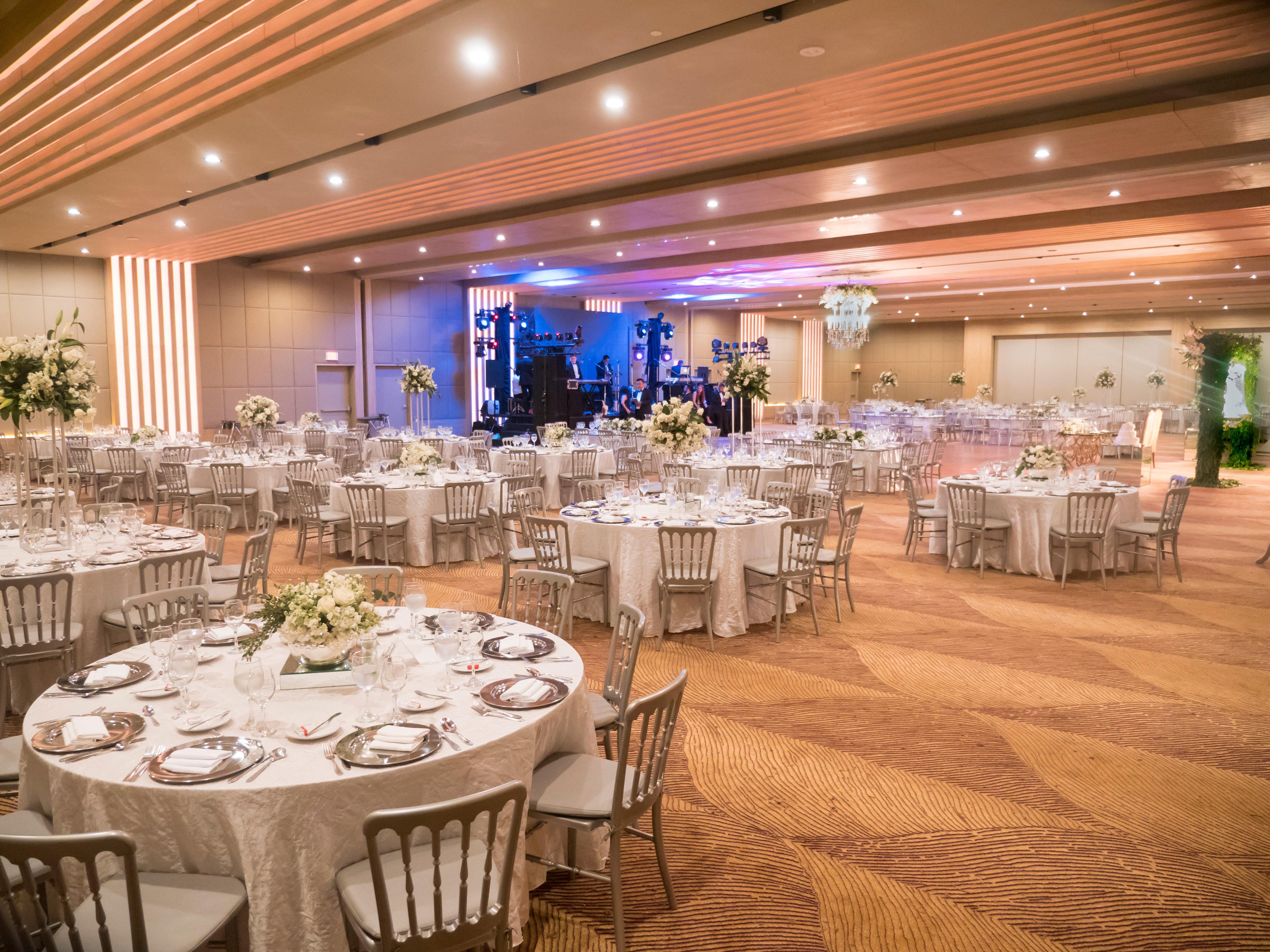 Crowne Plaza Hotel Monterrey By Ihg Exterior photo