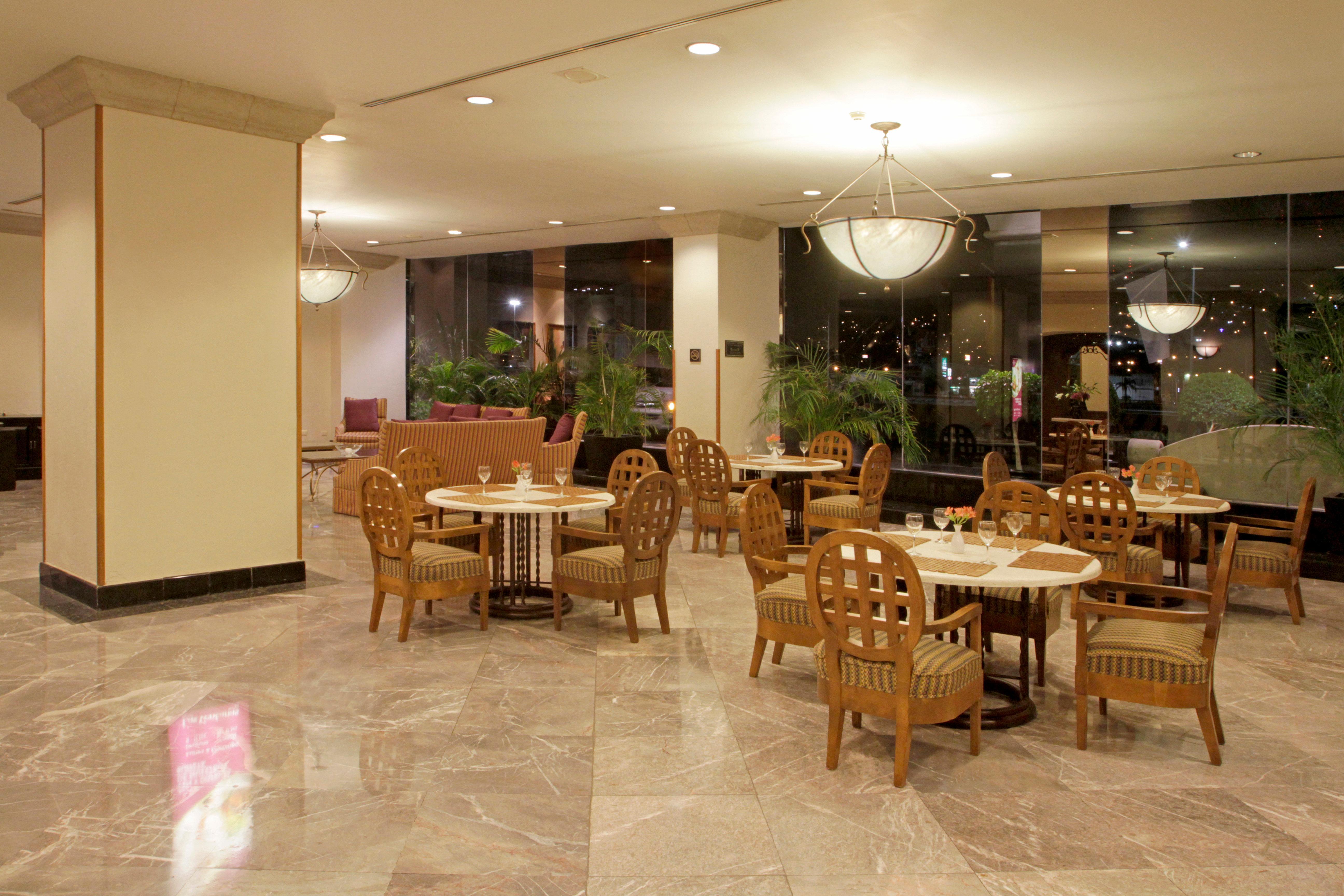 Crowne Plaza Hotel Monterrey By Ihg Exterior photo