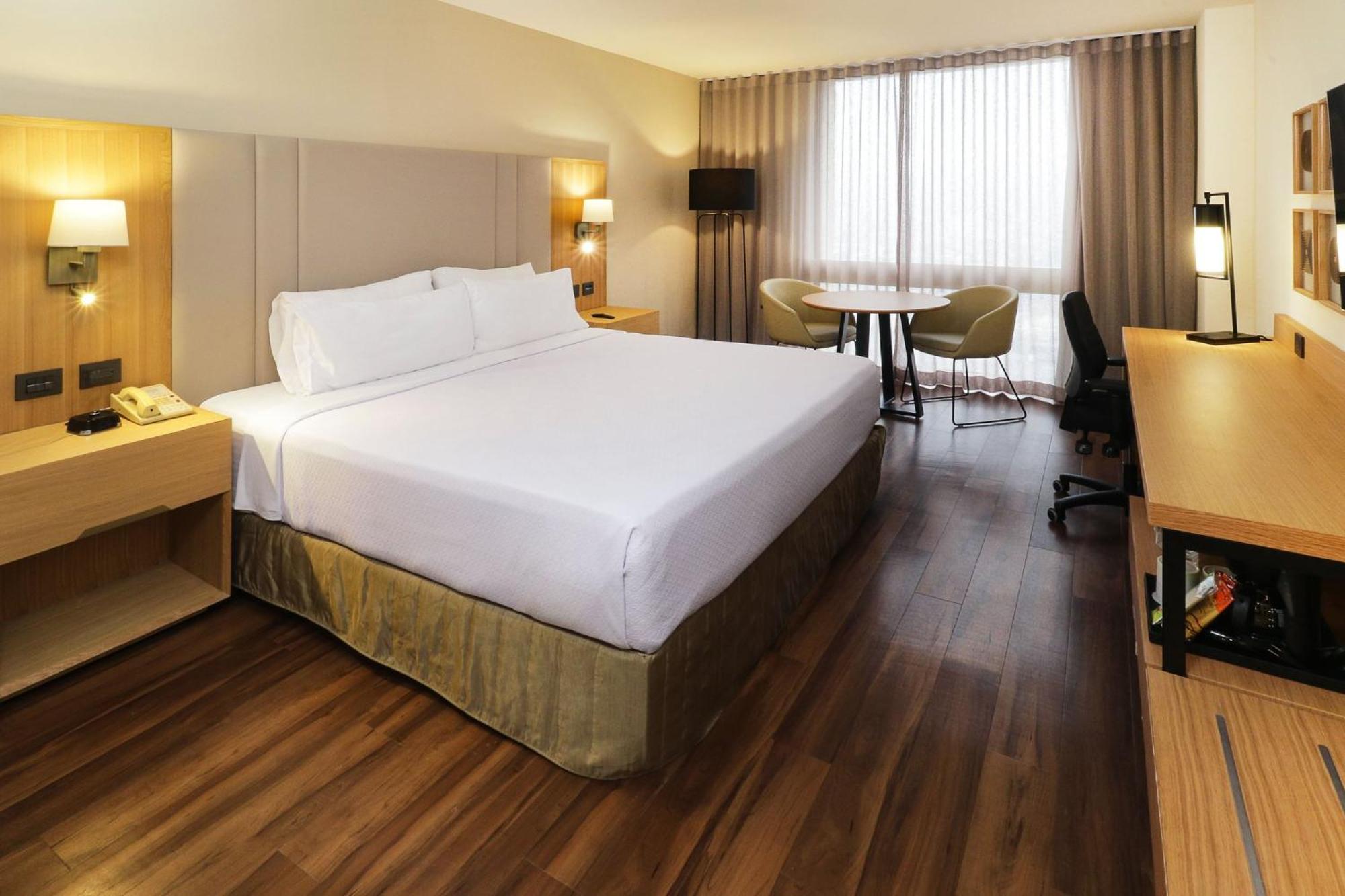 Crowne Plaza Hotel Monterrey By Ihg Exterior photo