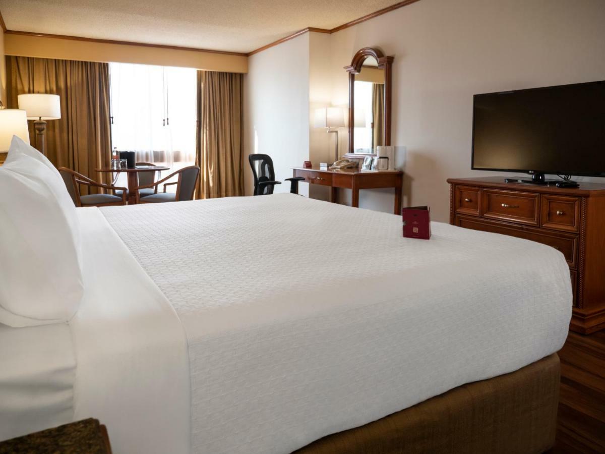 Crowne Plaza Hotel Monterrey By Ihg Exterior photo